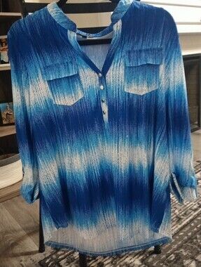 Blue Ombre Button-Front Women's Top
